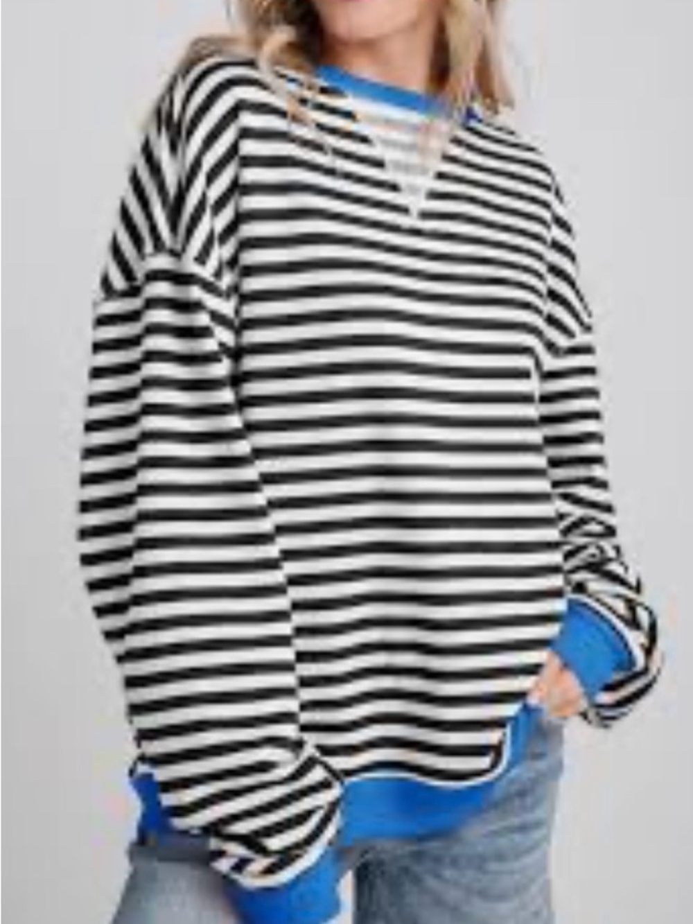 Black & White Oversized  Stripe Sweatshirt with Blue Trim 🔥HP🔥